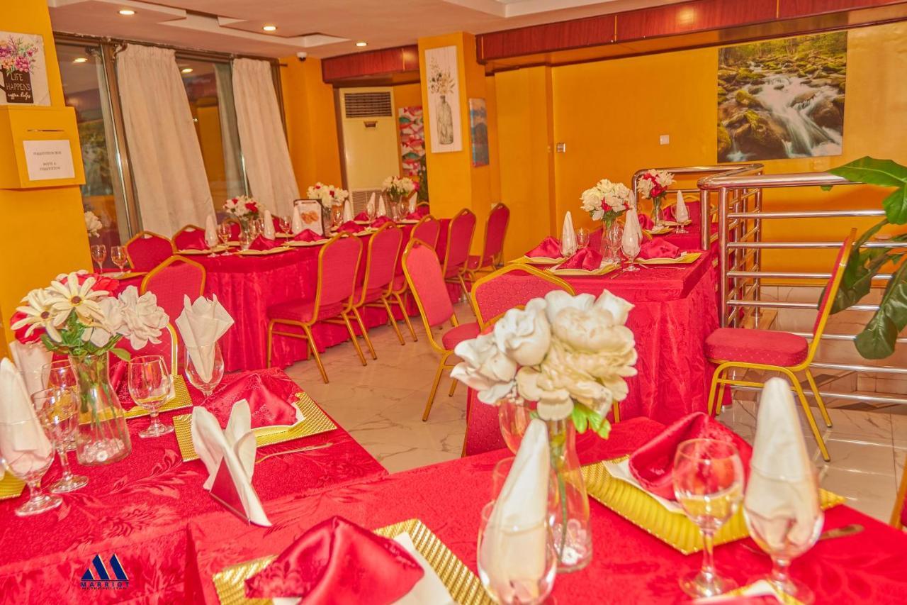 Marriot Metropolitan Hotel Ντουάλα Εξωτερικό φωτογραφία
