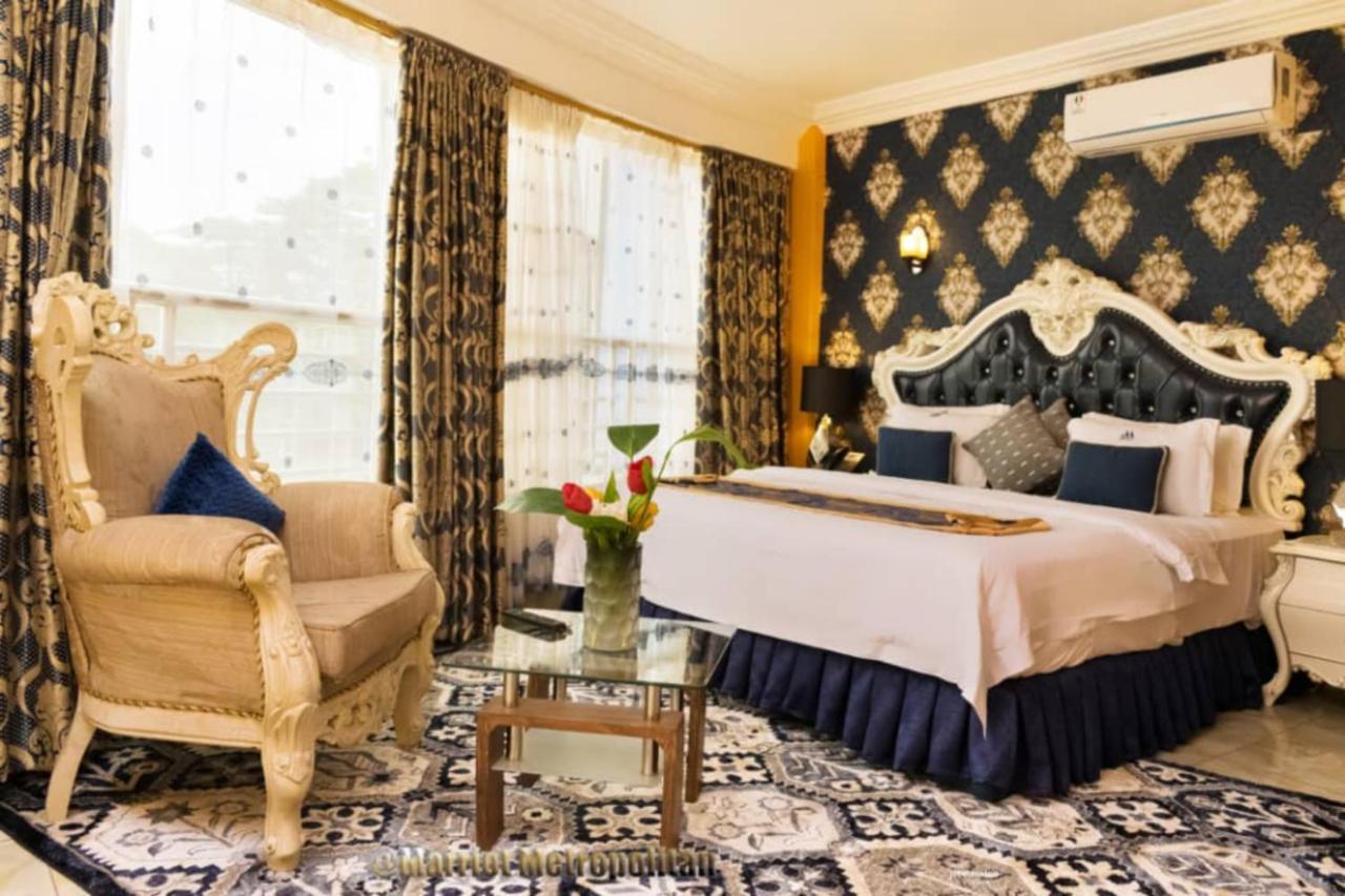 Marriot Metropolitan Hotel Ντουάλα Εξωτερικό φωτογραφία